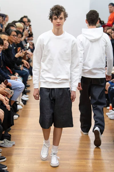 Look 45